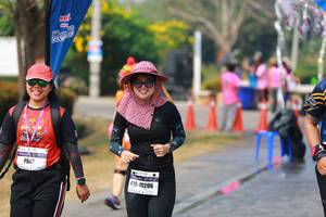 BIB: 40206
                            <button type="button" onclick="openModal(9915294)" class="btn btn-primary btn-sm float-right btn-popup" data-toggle="modal" data-target=".modal-high-quality">
                        <i class="fas fa-shopping-cart"></i> Add to Cart
                    </button>
                                            <button type="button" onclick="isThisMe(9915294, true)" class="btn btn-success btn-sm float-right btn-popup btn-isme hidden" data-toggle="tooltip" data-placement="bottom" title="นี่คือรูปของคุณใช่ไหม คลิกที่นี่เพื่อเอาเข้าอัลบั้ม">
                        <i class="fas fa-plus"></i> Add to album
                    </button>
                    <button type="button" onclick="isThisMe(9915294, false)" class="btn btn-warning btn-sm float-right btn-popup btn-isnotme hidden">
                        <i class="fas fa-ban"></i> Remove from album
                    </button>